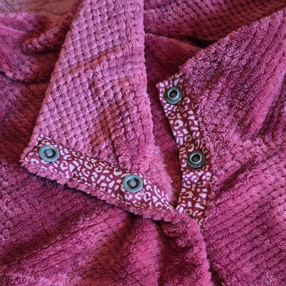 Simply Southern  Fuchsia Fleece Pullover - Picture 5 of 7